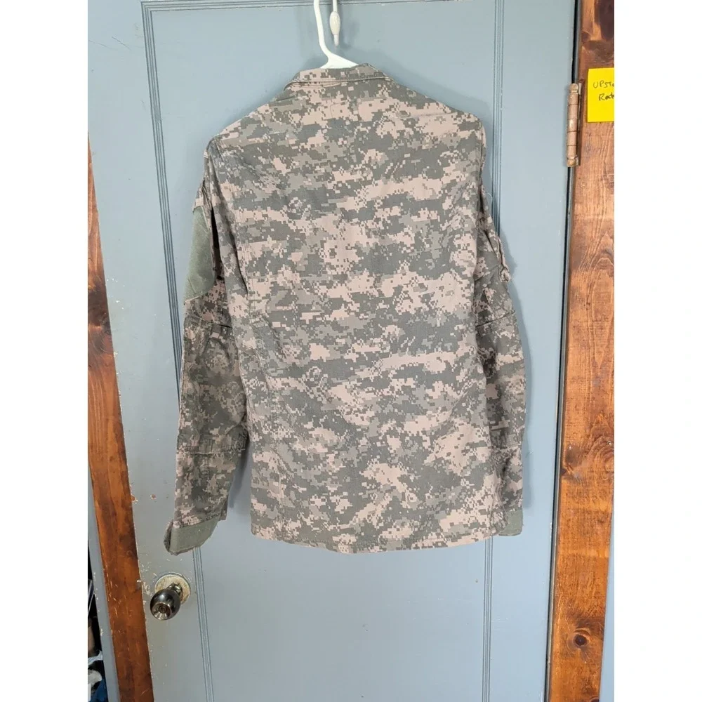US Army ACU Coa Digital Camo Small Regular 67 To 71 In Chest 33 To 37. Sgt Patch
